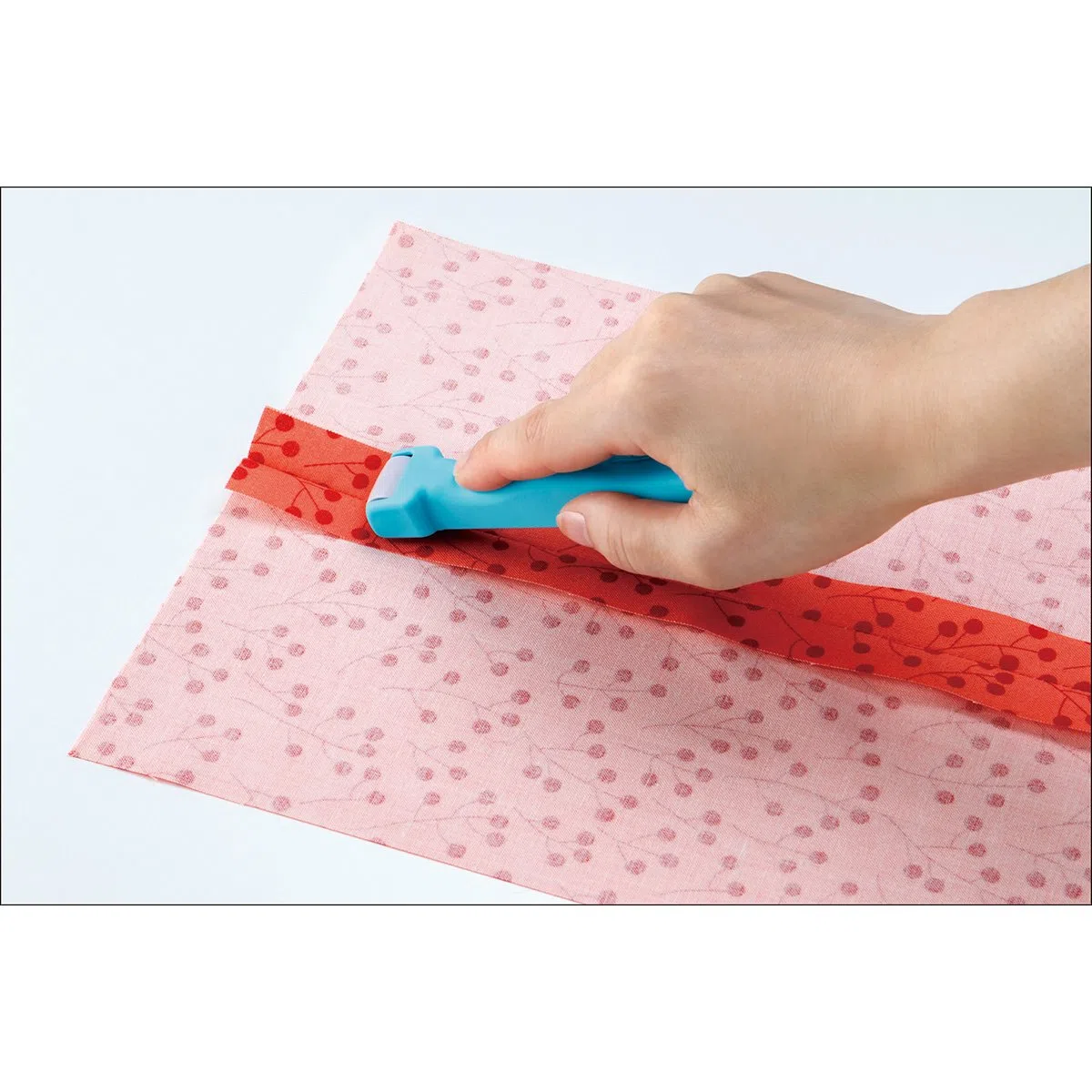 Clover Naht- und Faltenroller Rollen und Pressen/ VE3 Kurzwaren, Kunststoff, Blau, 21 x 8 x 3 cm, 1 Einheiten