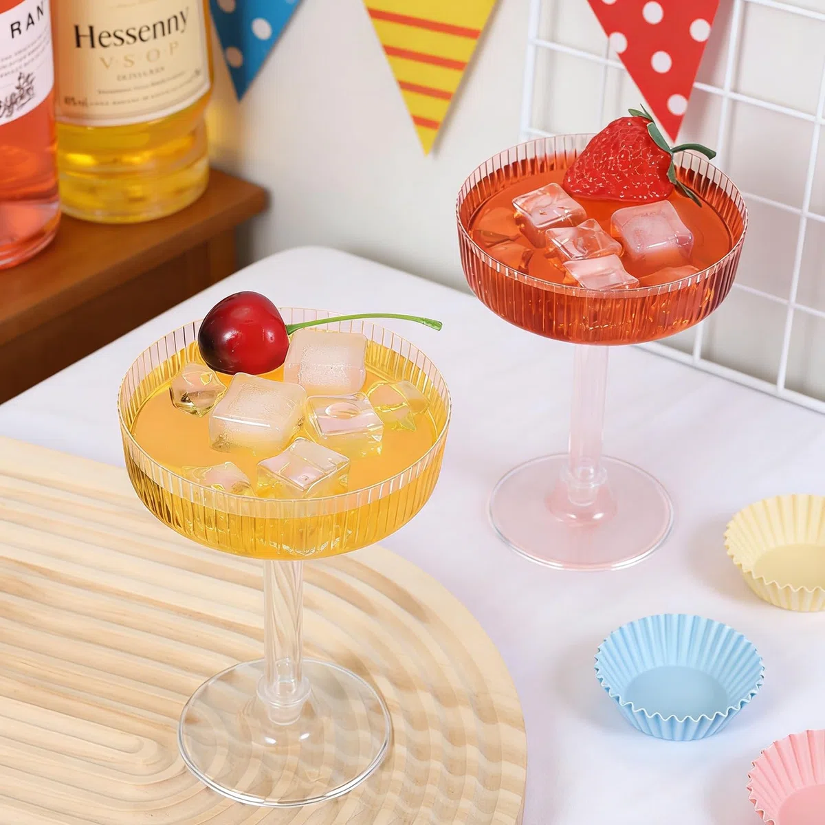Rainmae Plastik Cocktailgläse, 24 Stück Margaritagläser Kunststoff, 140ml Mehrweg Plastikbecher - Margarita Gläser für Sektempfang Hochzeit Geburtstag Picknick Party Größen Transparent