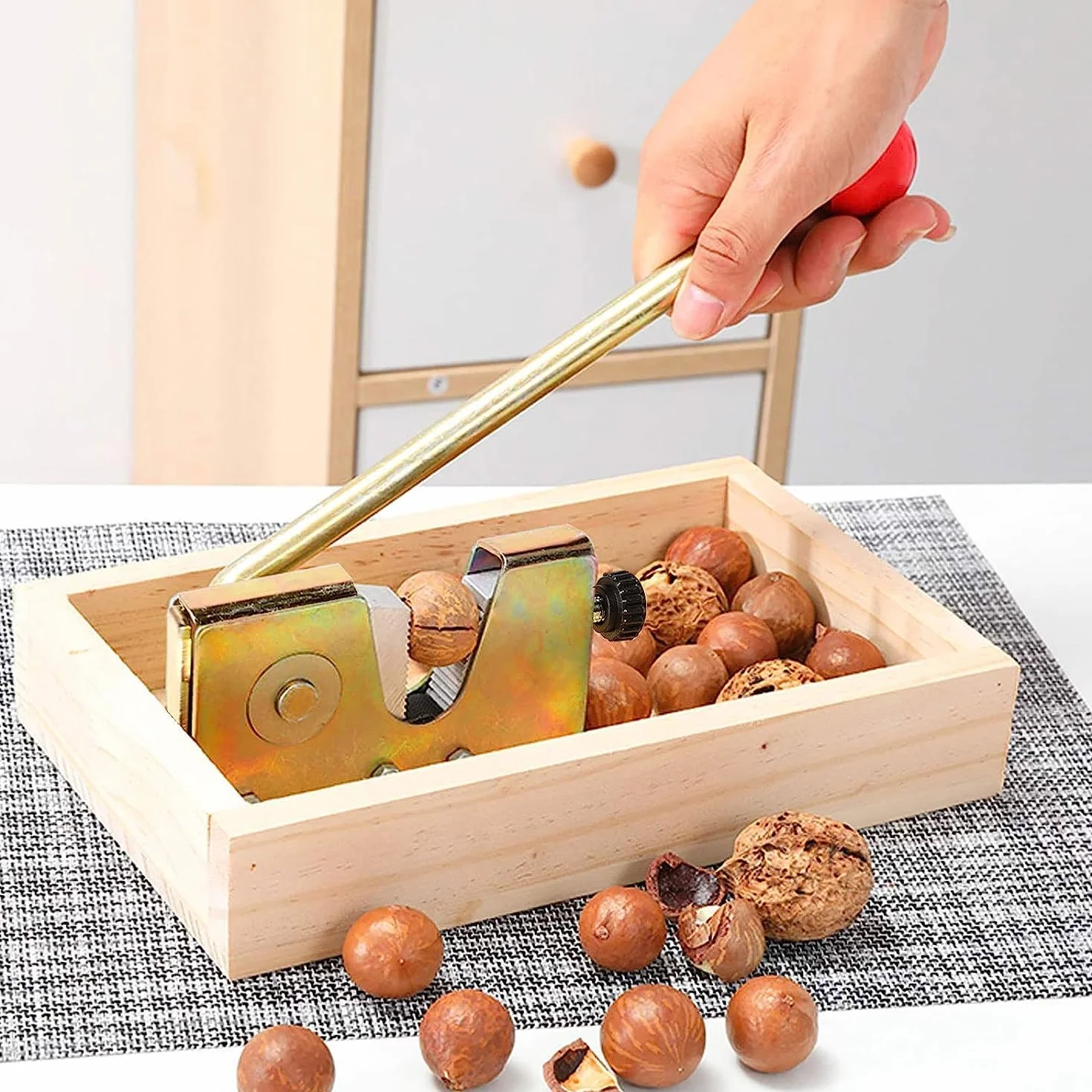 Nussknacker Walnussknacker,Nut-Cracker mit Hebel-Funktion grönverstellbar öffnet mühelos hartschalige Nüsse Für Haselnüsse, Paranüsse, Mandeln, Pekannüsse