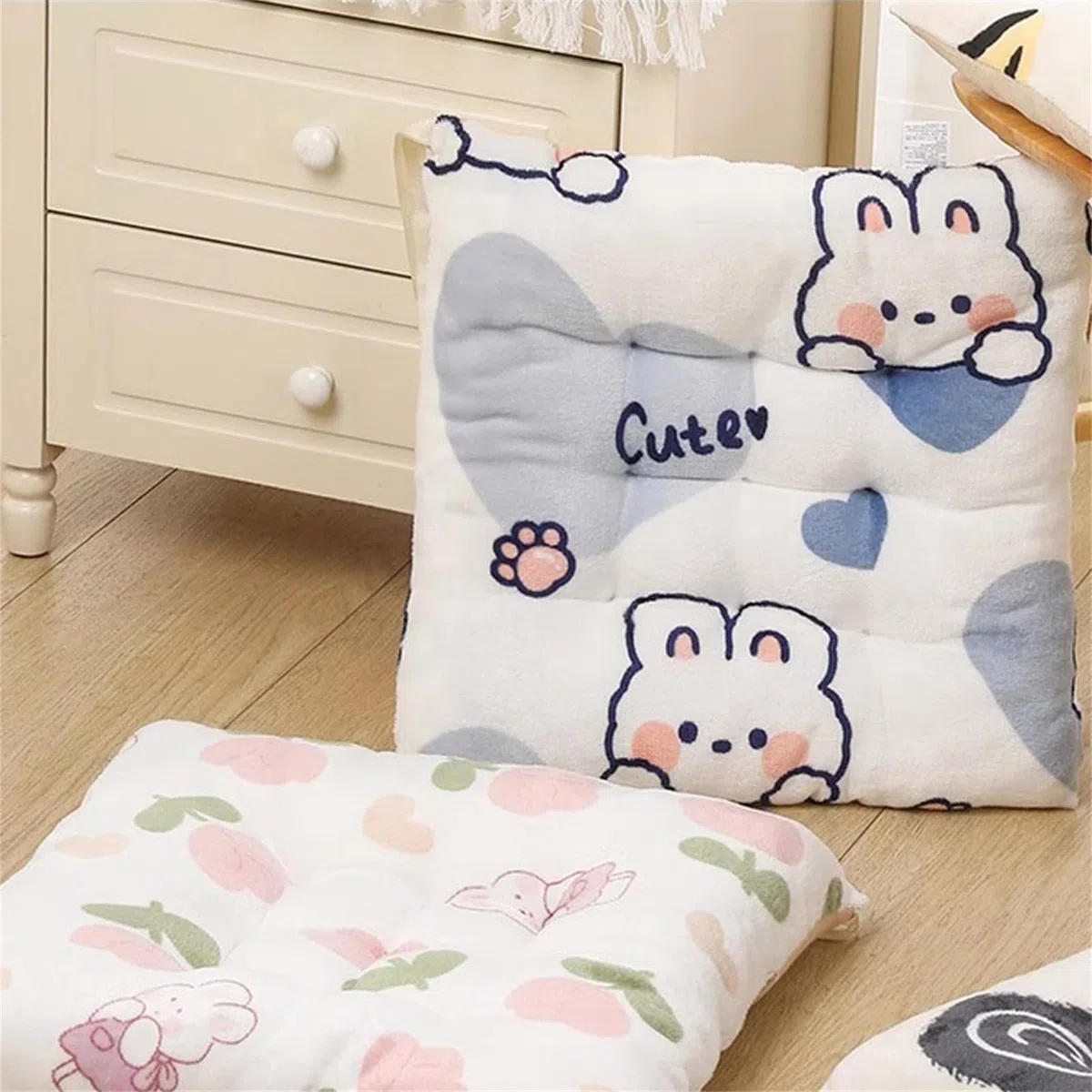 Sitzkissen Kinder Stuhlkissen für Schule, Memory Foam Kissen, Verdicktes PlüSch Sitzkissen, Winter Warm Zu Halten Rutschfeste Sitzkissen für Outdoor & Indoor Gartenstuhl (Kaninchen,40X40 cm)