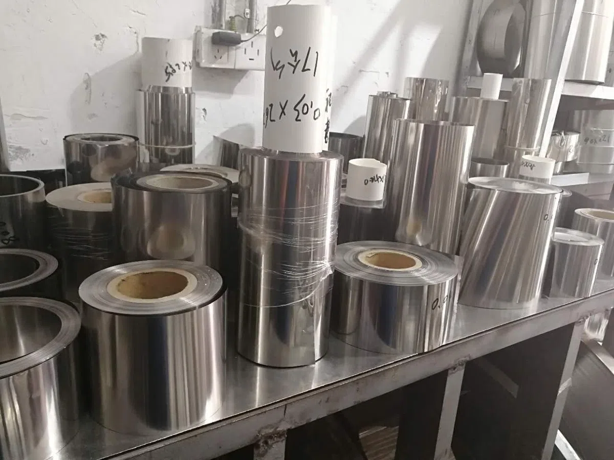 Konsilsa 304 Blech dünn Edelstahl Metallfolie Rollen, Edelstahl -Stahlstahlblech Rechteck -Metallplatte für das Handwerk der Industrie (Color : Stainless Steel, Größe : 0.15mm*50mm*1m)