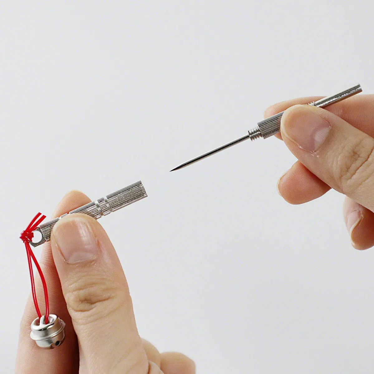 Wazakura Kenzan Pin Pflegestift - 70 mm, Made in Japan, 2-in-1-Pflegewerkzeug Zum Aufstellen und Reinigen Von Nadeln - Für Ikebana Blumenfrösche