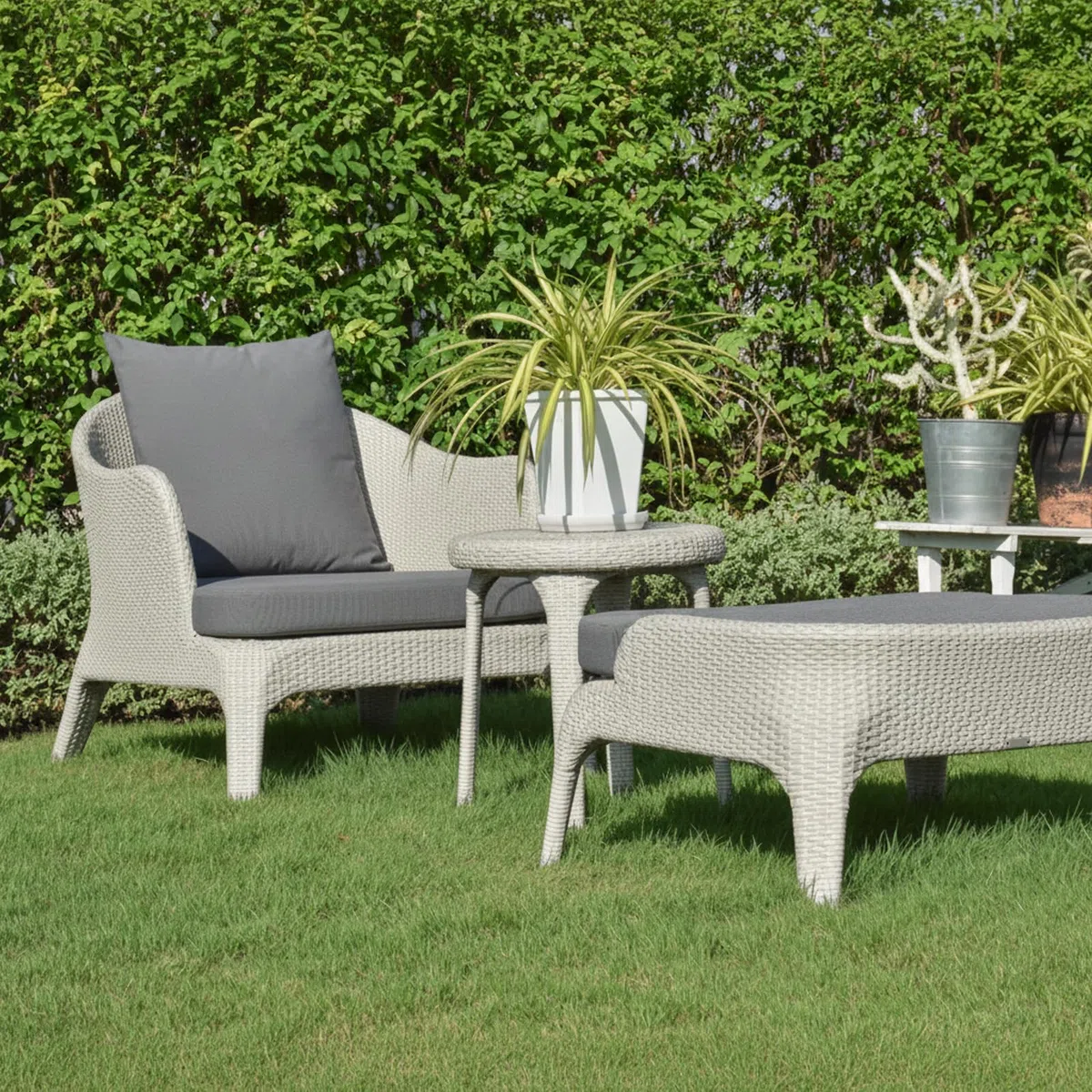 65m Kunststoff Rattan Reparaturmaterial, Flach Gewebtes PE-Rattan mit Webwerkzeug für Outdoor Möbel, Garten, Terrasse, Rattan-Stuhl, Tisch, Sitzbank Sehr langlebig, Grau meliert