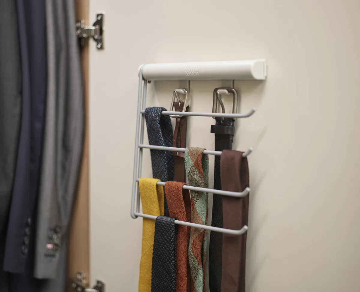 Joseph Joseph Orderly Gürtel, Krawatten und Schals Halter, Kleiderschrank Organizer, 4 Stangen, 2 Haken