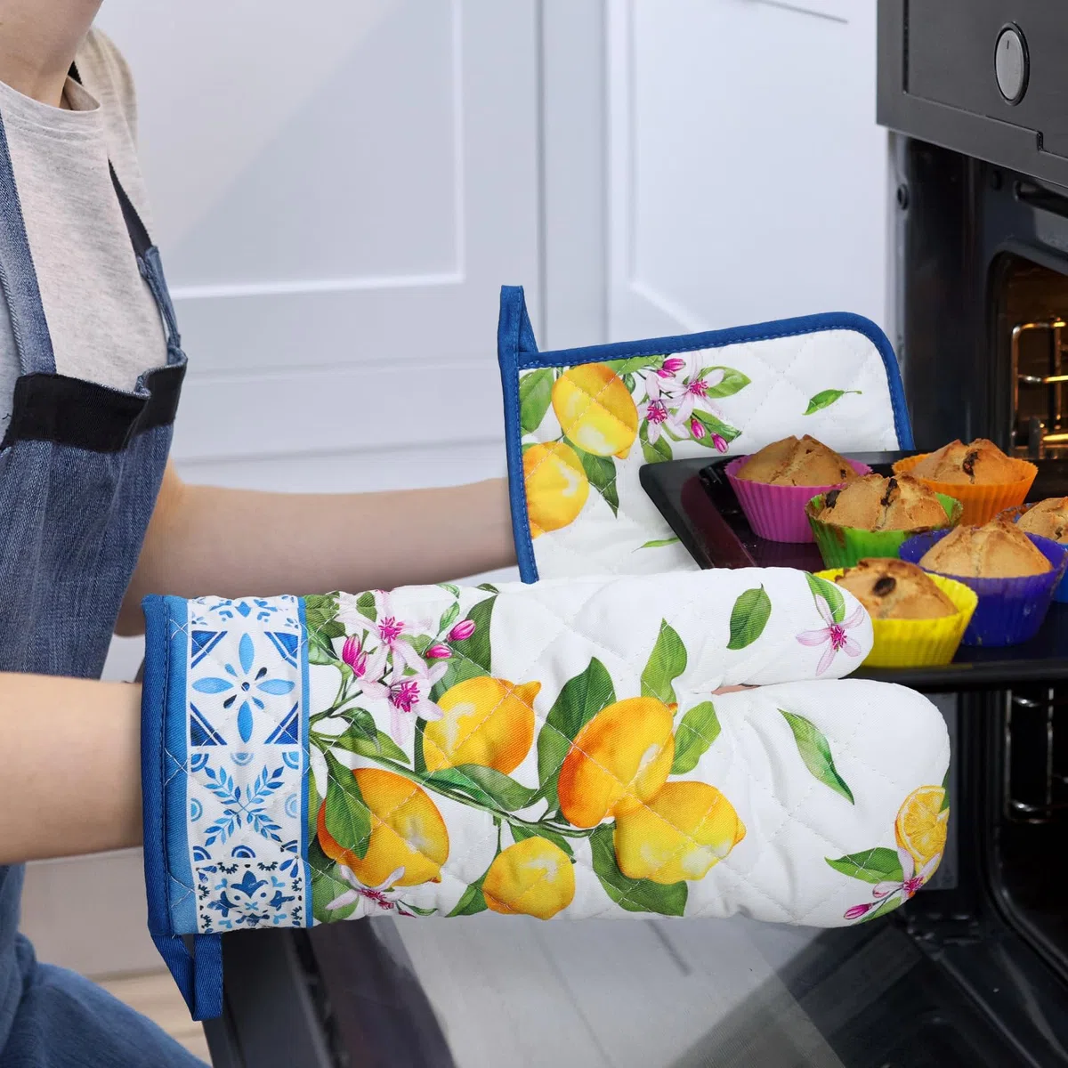 Ofenhandschuh und Topflappen 4er Set, 100% Baumwolle Kochhandschuhe, Hitzebeständiger Küchenhandschuh Zum Kochen Backen Grillen Geschenk,Zitrone