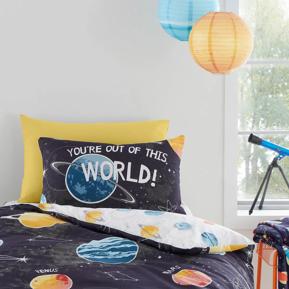 Bedlam - Im Dunkeln leuchtender Bettbezug – Einzelbettgröße (200 x 140 cm) – wendbar (2 Designs) – Galaxie- und Planeten-Bettwäsche für Jungen – Sonnensystem-Universum-Bettbezug – Weltraum-Bettwäsche