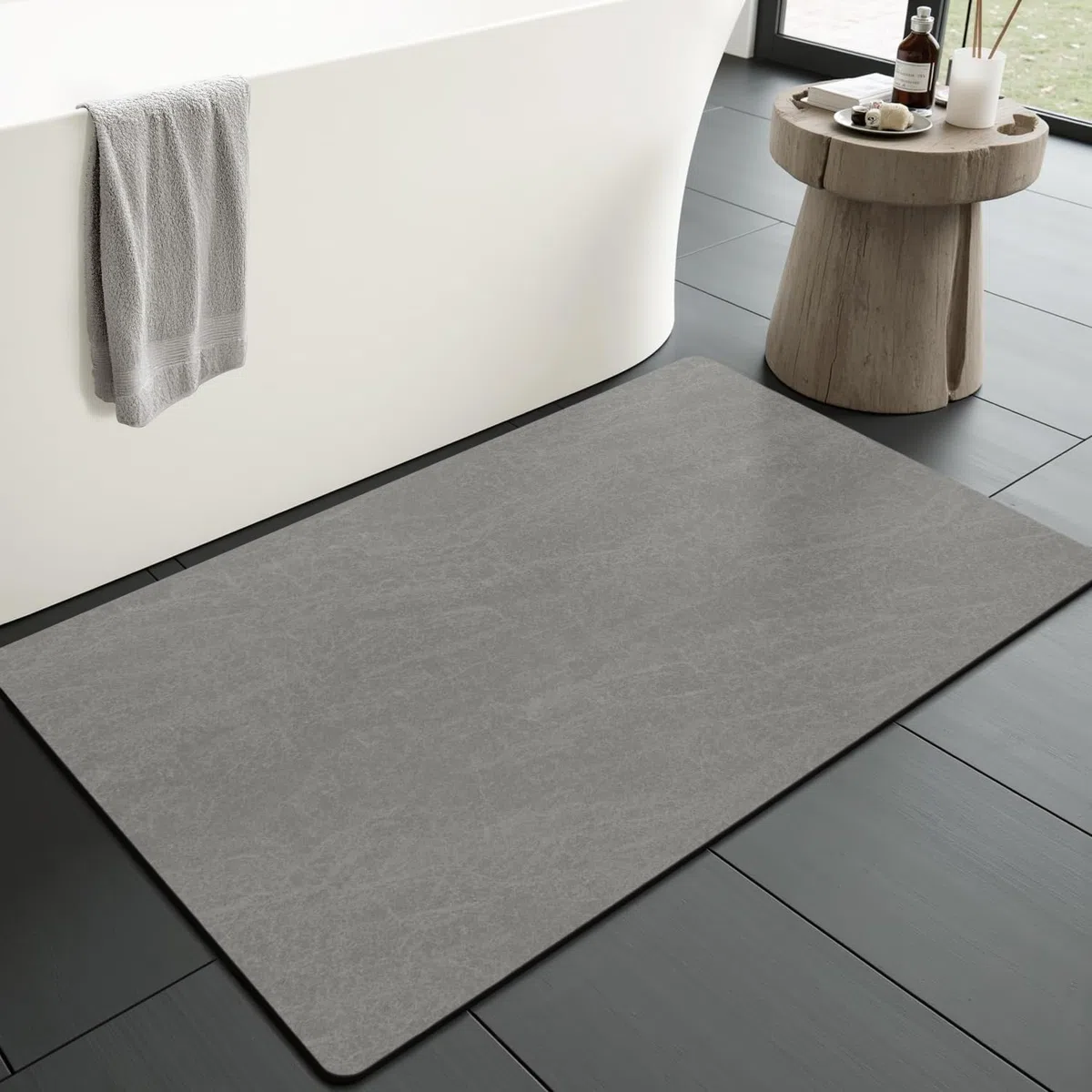 rutschfeste Badematte Super Absorbierende Badezimmerteppich: dünn 40 x 60 cm Waschbar schnelltrocknende Badvorleger Duschvorleger für Dusche, Badewannen und Badezimmer, Toilette, grau