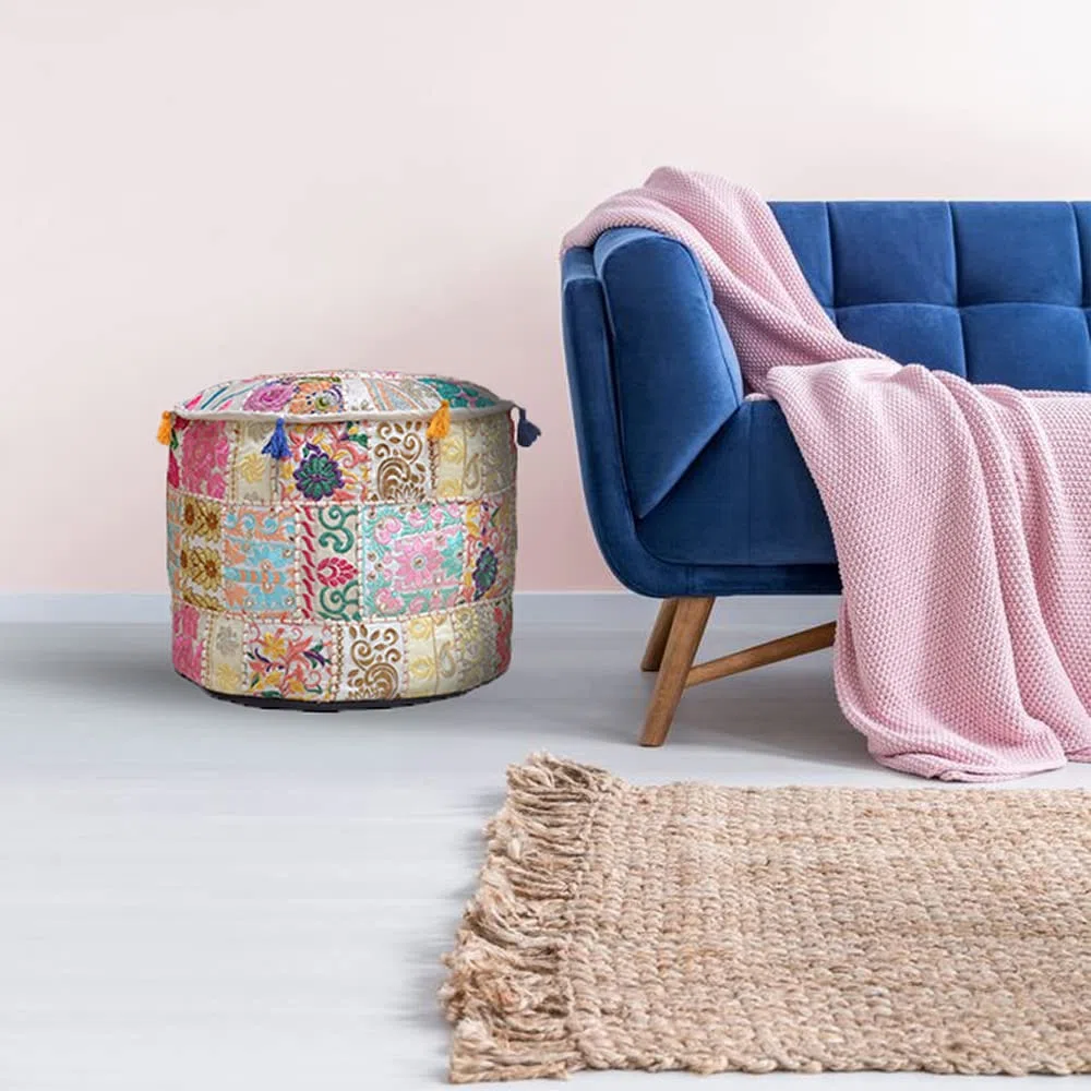 Indischer Pouf Fußhocker, ethnisch, bestickt, Baumwolle, rund, Beige, 56 x 36 cm