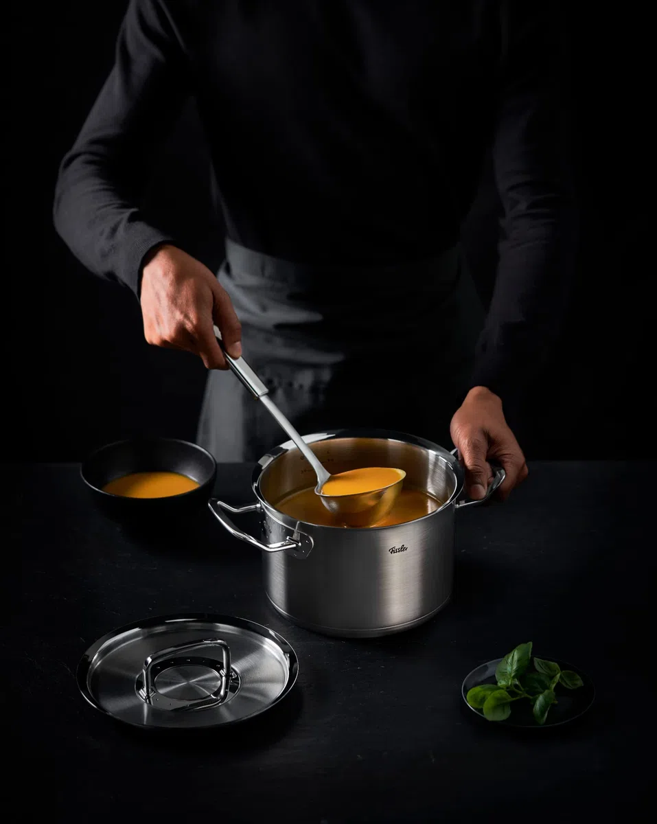 Fissler Original-Profi Collection/Edelstahl-Servierlöffel, großer Vorlege-Löffel, Premium-Küchenhelfer zum Portionieren & Servieren