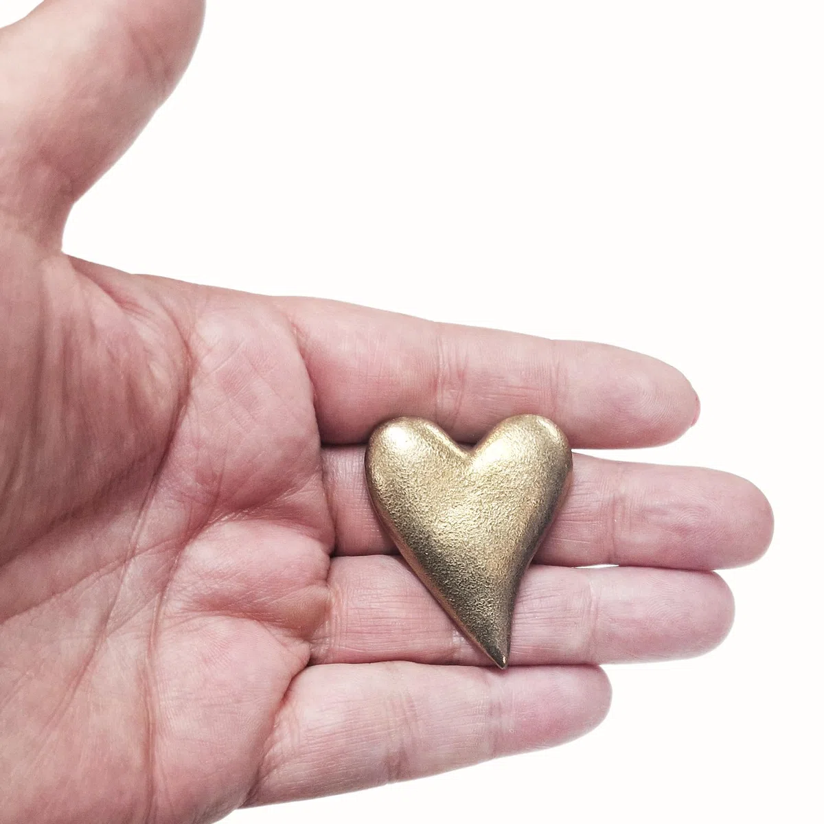 Herzmensch Kleines goldenes Herz 3,5 x 4,5 cm Massive echter Bronze - mini Geschenk für die Liebe, zum Trost, Kommunion, Trauer Geburtstag Weihnachten als Glücksbringer