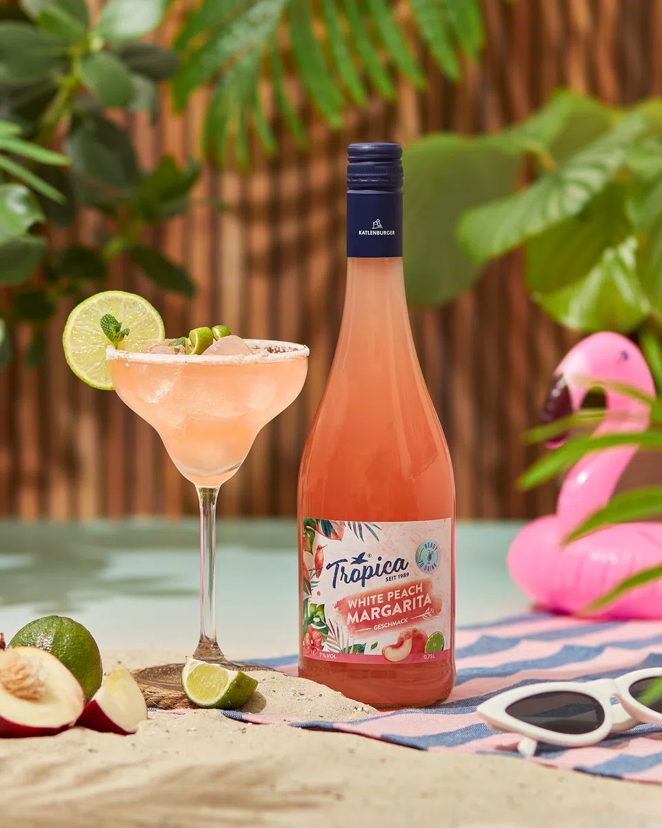 KATLENBURGER - Tropica White Peach Margarita | Trinkfertiger Erfrischer aus spritzigem Fruchtwein mit Pfirsich und Limette. Inhalt: 6x 0,75l mit 7% vol.