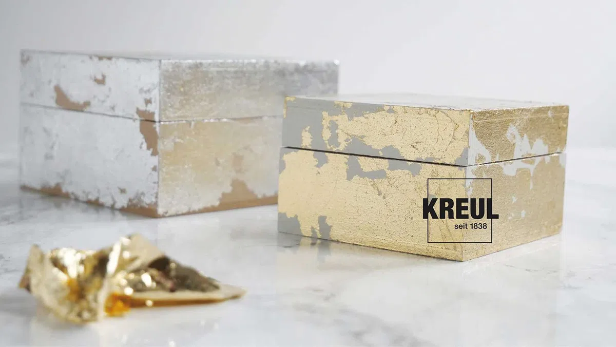 KREUL 99401 - Blattmetall, 14 x 14 cm, 6 Blatt, für hochglänzende, metallische Effekte, zum Veredeln vomn Holz, Glas, Papier, Leinwand, Karton, Styropor, Kunststoff, Wachs, Keramik und viele mehr