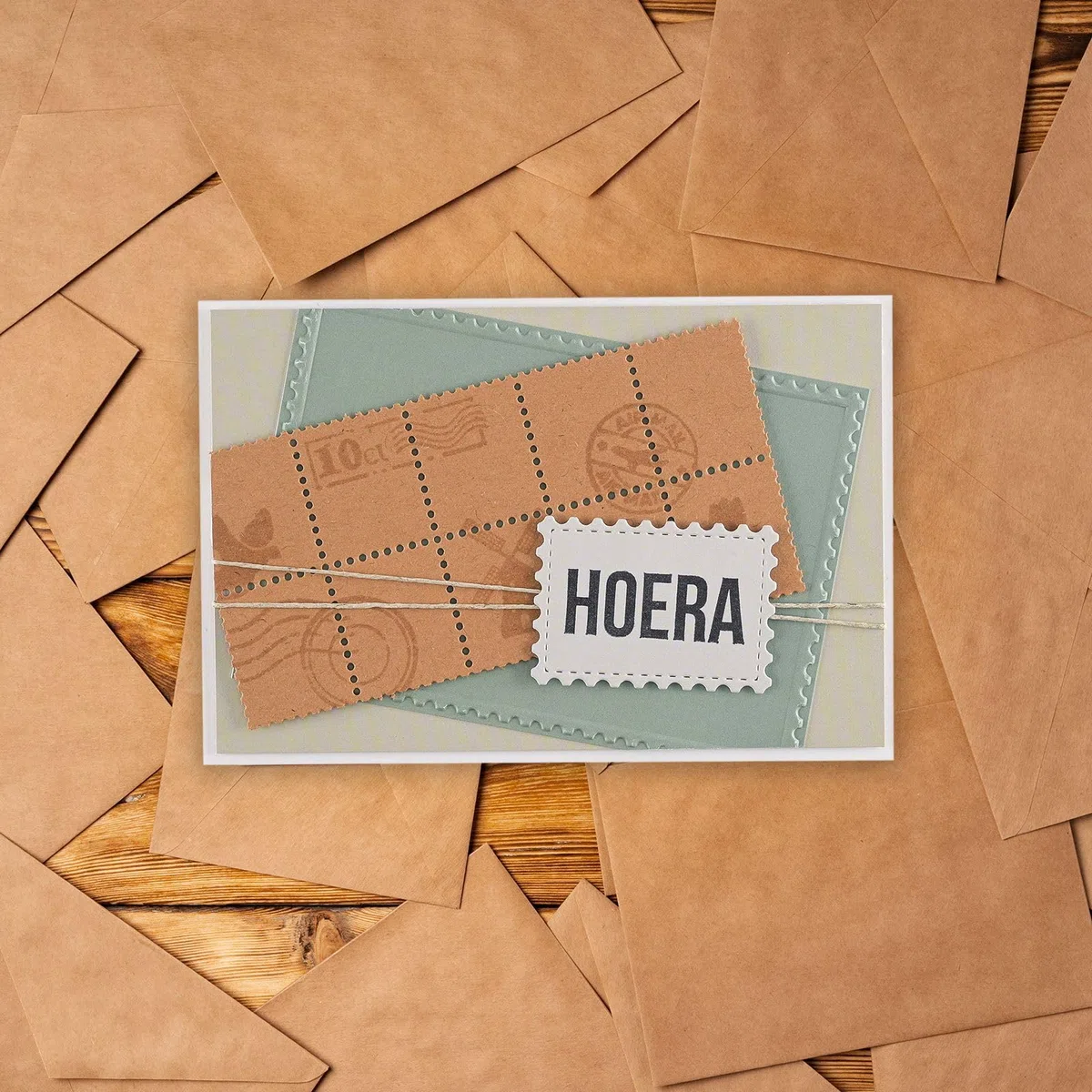 Vaessen Creative Stanz- und Prägeschablonen Briefmarken mit Stickrand - 7 Cutting Dies - Bastelzubehör für Stanzmaschine, Karten Basteln und Scrapbooking