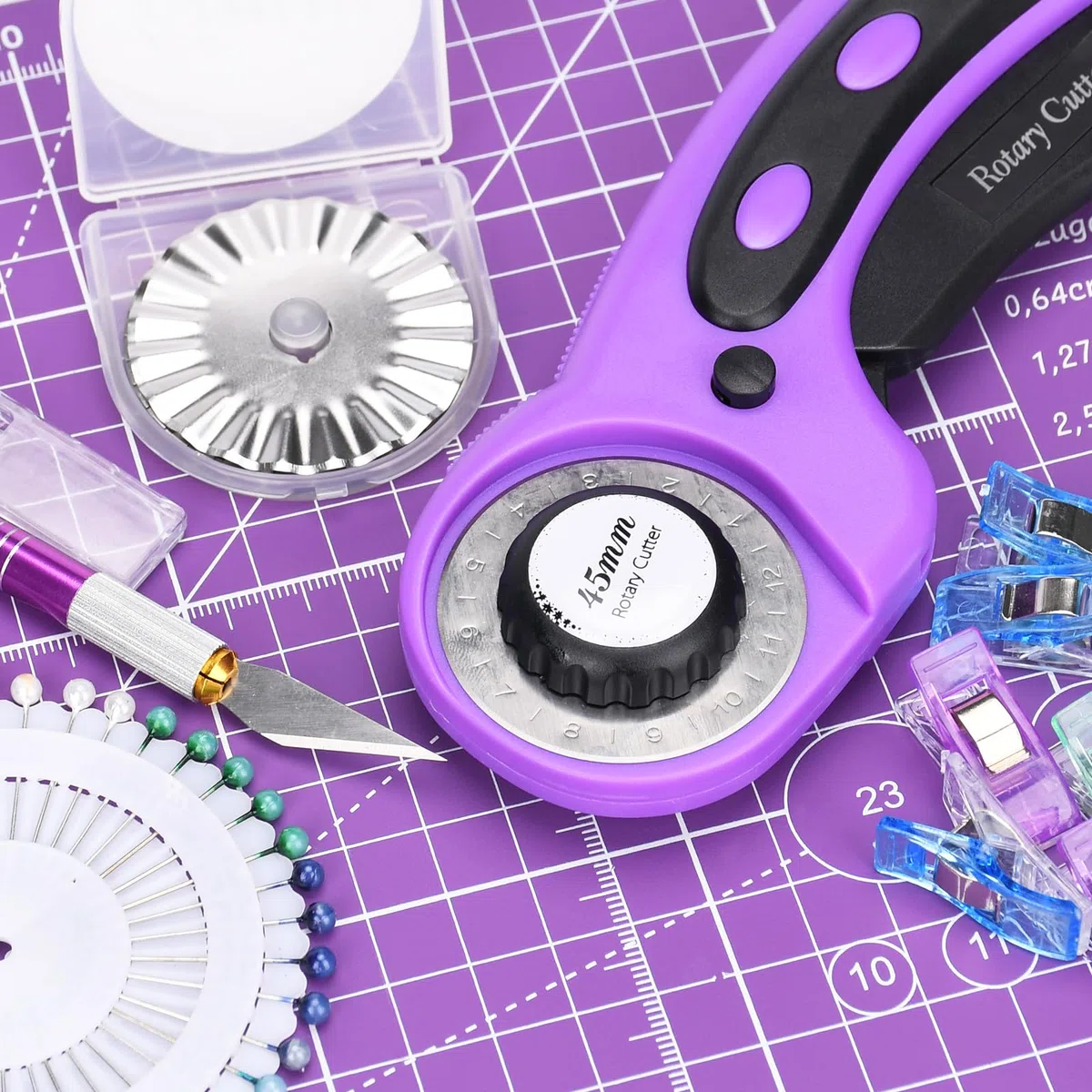 SAMISO Drehschneider-Set, Rotationsschneider, Schneidematte, A4, Rotationsschneider, Ersatzklingen, Patchwork-Lineal, Drehmesser für Stoff, Leder, Scrapbooking