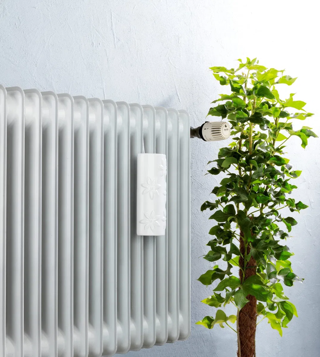 Wenko Luftbefeuchter Blumen Keramik, Raumbefeuchter mit Blumenverzierung für die Heizung Humidificador cerßmico plano Flores Multicolor