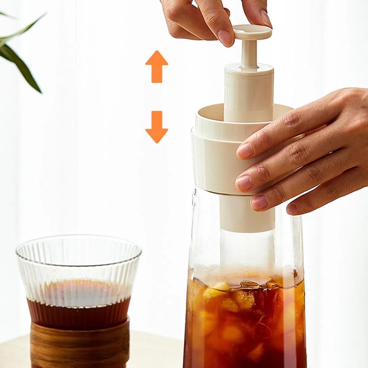 Cold Brew Kaffeebrüher | Press-Kaltbrüh-Kaffeekanne - Mit Abnehmbarem Siebfilter & Luftdichtem Verschluss Für Haushalt, Studio, Büro Und Café