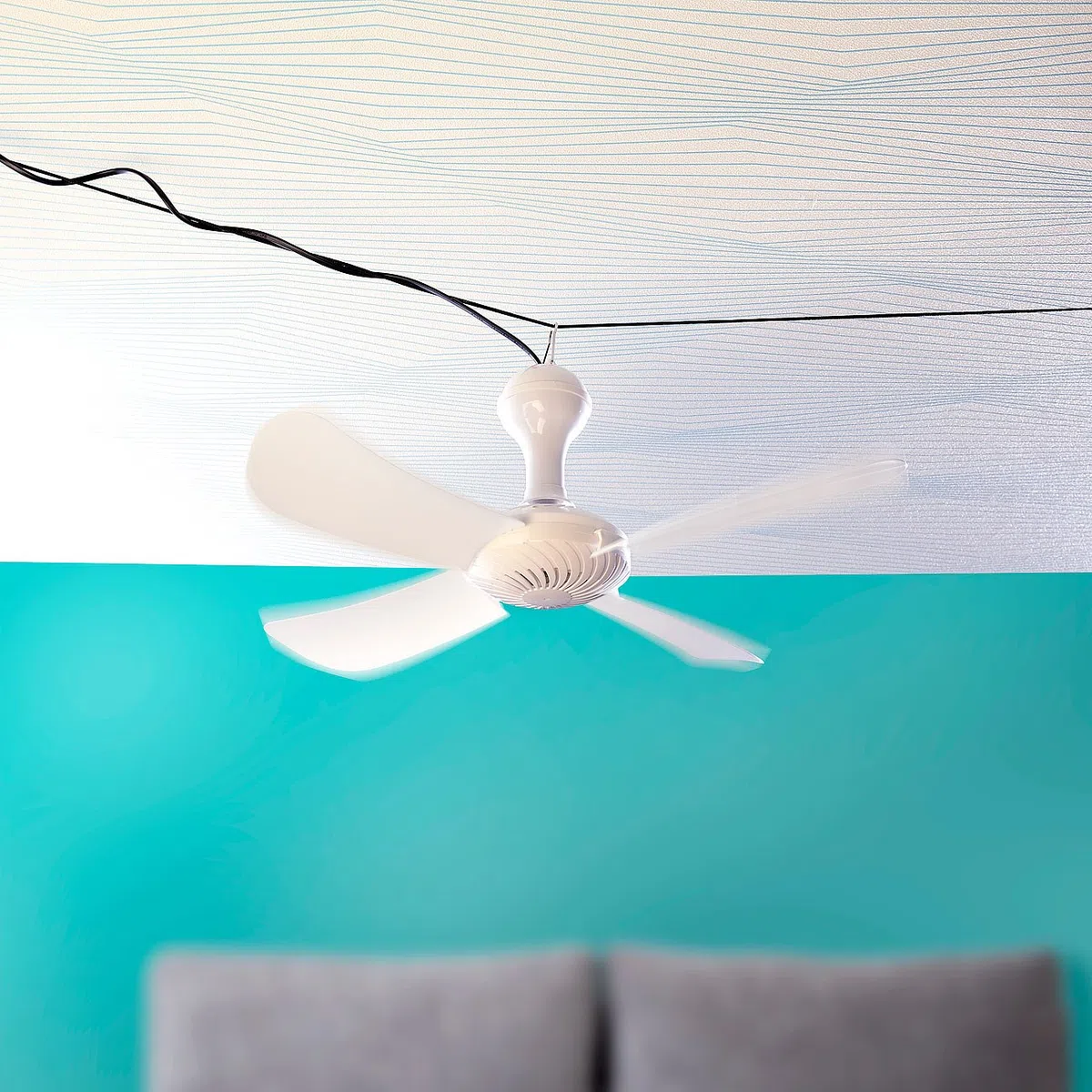 Sichler Haushaltsgeräte Mobiler Deckenventilator: Mobiler Decken-Ventilator VT-151.D mit Aufhänger, 54 cm, 12 W (Reiseventilator)
