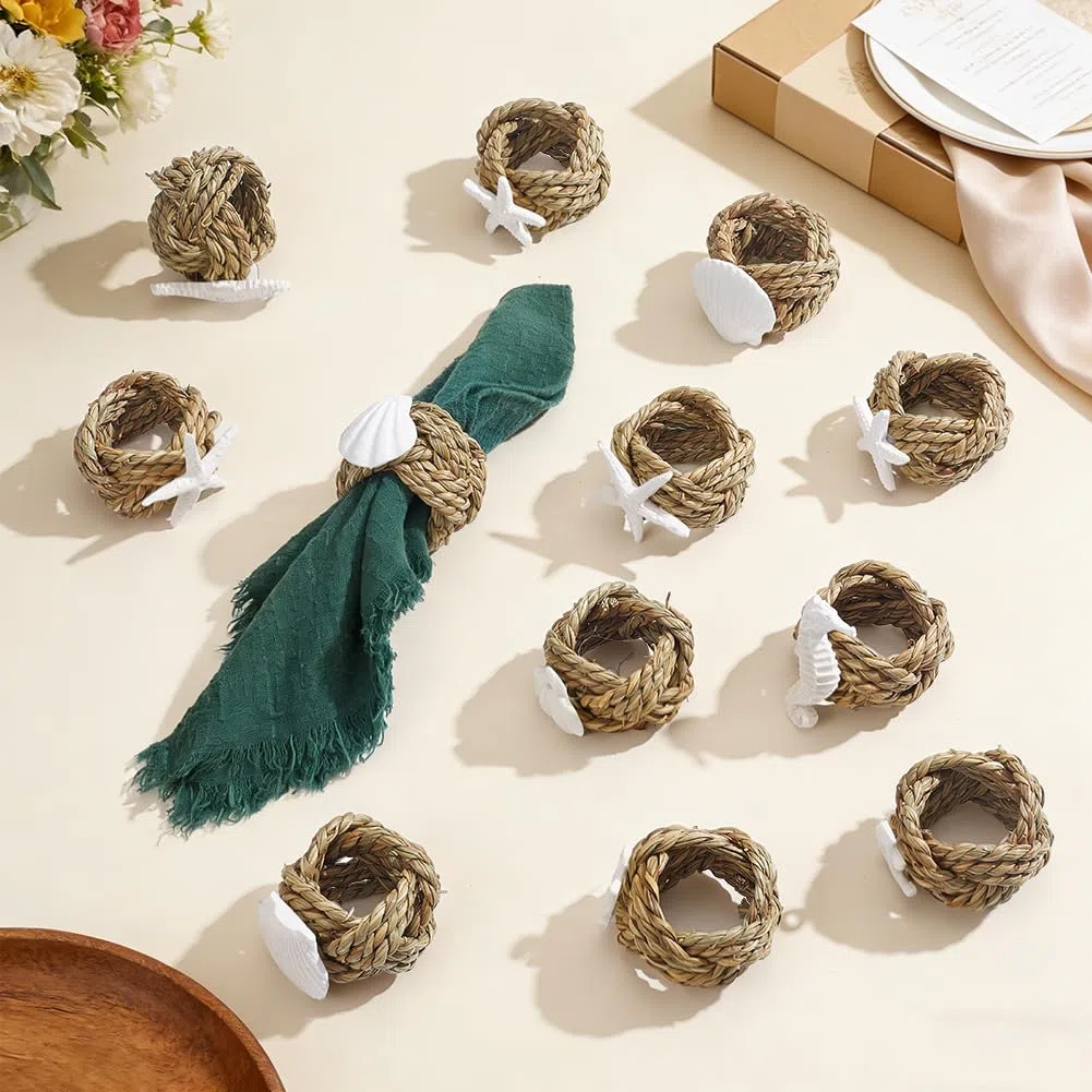 NBEADS 12 Stück 6 Stil Serviettenringe, Gras gewebt mit Harz Seestern Seepferdchen Muschel Anker Ornamente Nautische Serviettenhalter für Strand Hochzeit Dinner Party Tisch Dekor