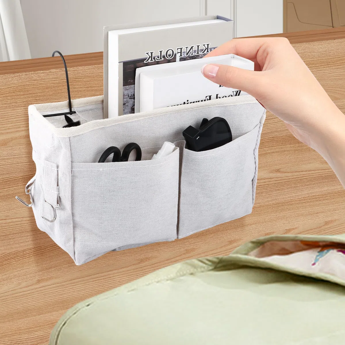 ASelected Bett Organizer zum Einhängen Betttasche zum Einhängen mit Drahtrahmen Schlafsaal Bett Organizer Multifunktionale Bett Tasche für Buch Magazin Handy Kopfhörer Bett Aufbewahrung