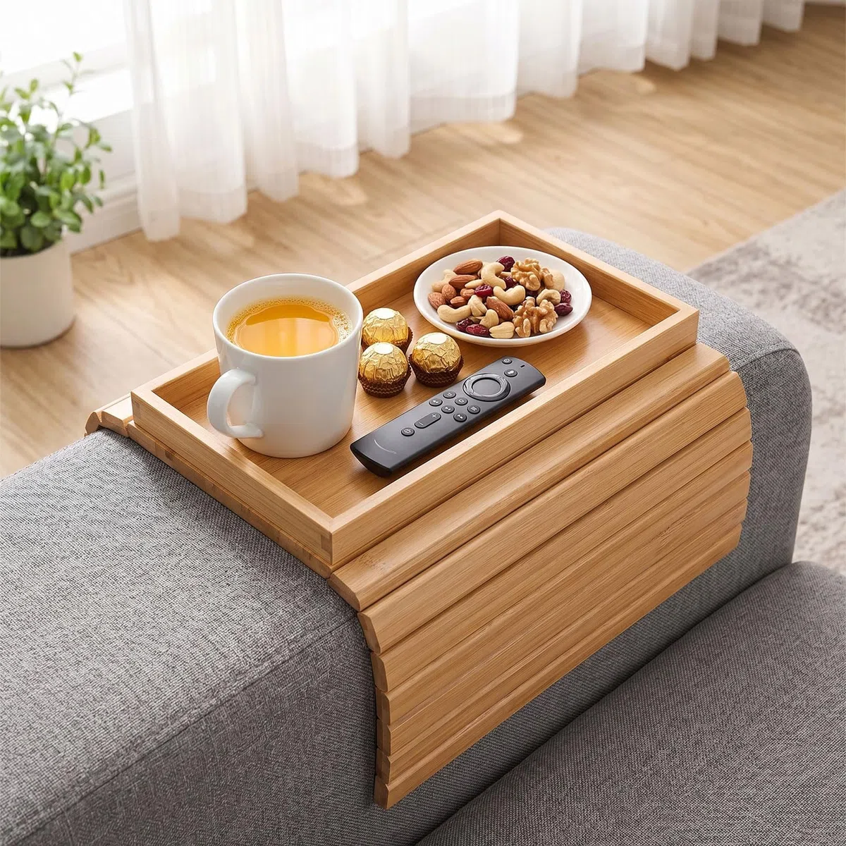 Sofatablett Armlehne aus Holz, Couch Tablett zum Einhängen, Sofaablage für Snacks, Getränke und Fernbedienung, Armlehnen Tablett Platzsparender Home Organizer für Sofa und Sessel