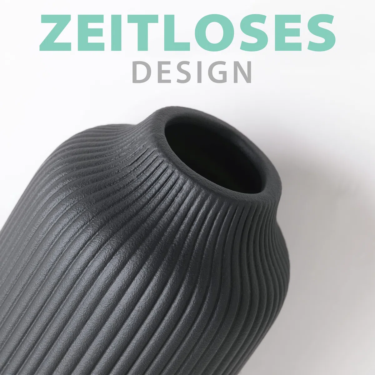 flature Keramik Vase mit Rillen - für Pampasgras als Boho Deko, kleine Vase Schwarz Matt 21cm hoch für Flowers, Wohnungsdeko für frische Blumen, Trockenblumen, Esstisch, Büro (Gr.M)