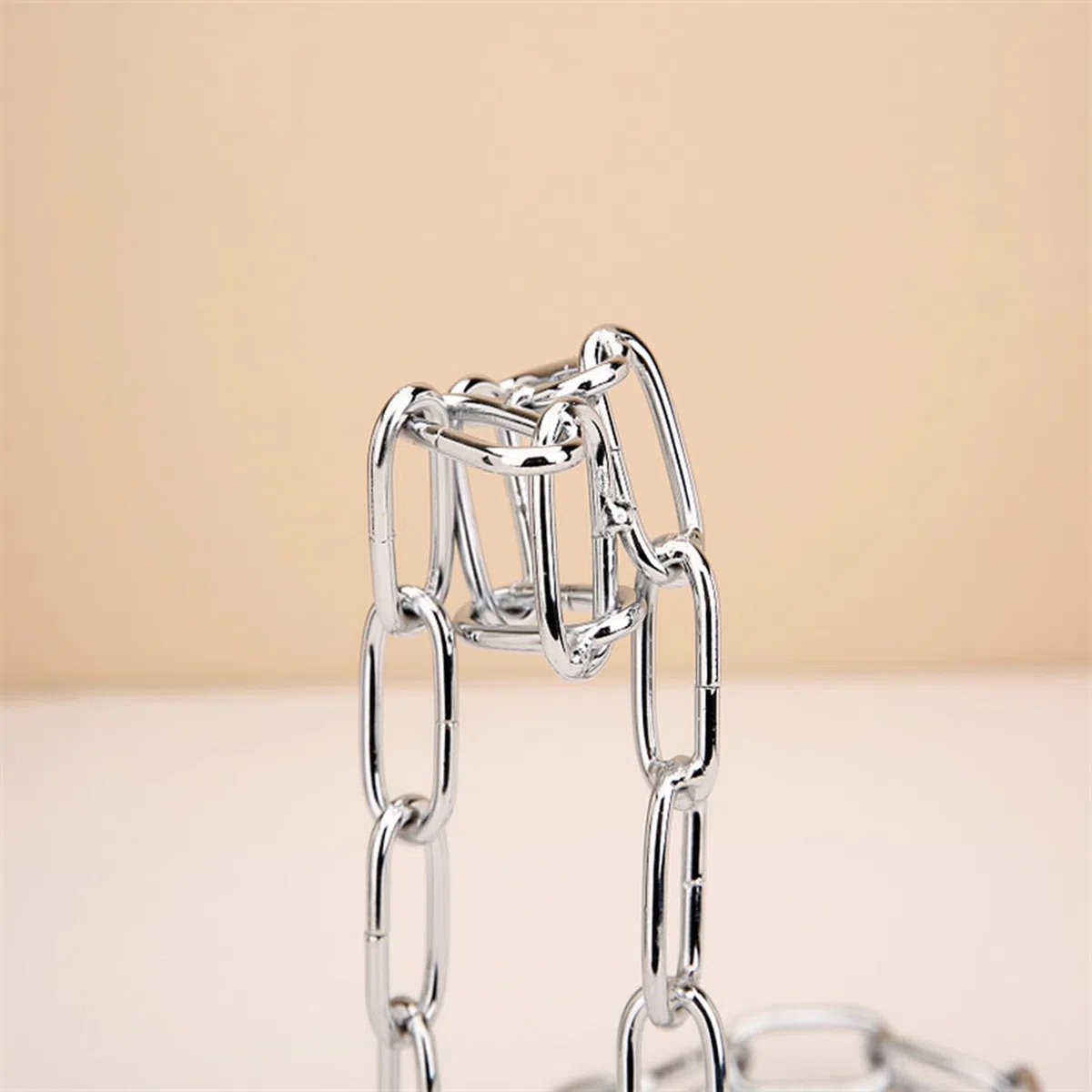 Kettenweinregal, Floating Wine Rack, Hängender Kette Weinhalter, Magischer Weinflaschenhalter, Schwebendes Weinregal Edelstahl, Geeignet für Esstisch, Küche, Bar, Weinkeller (Silber)