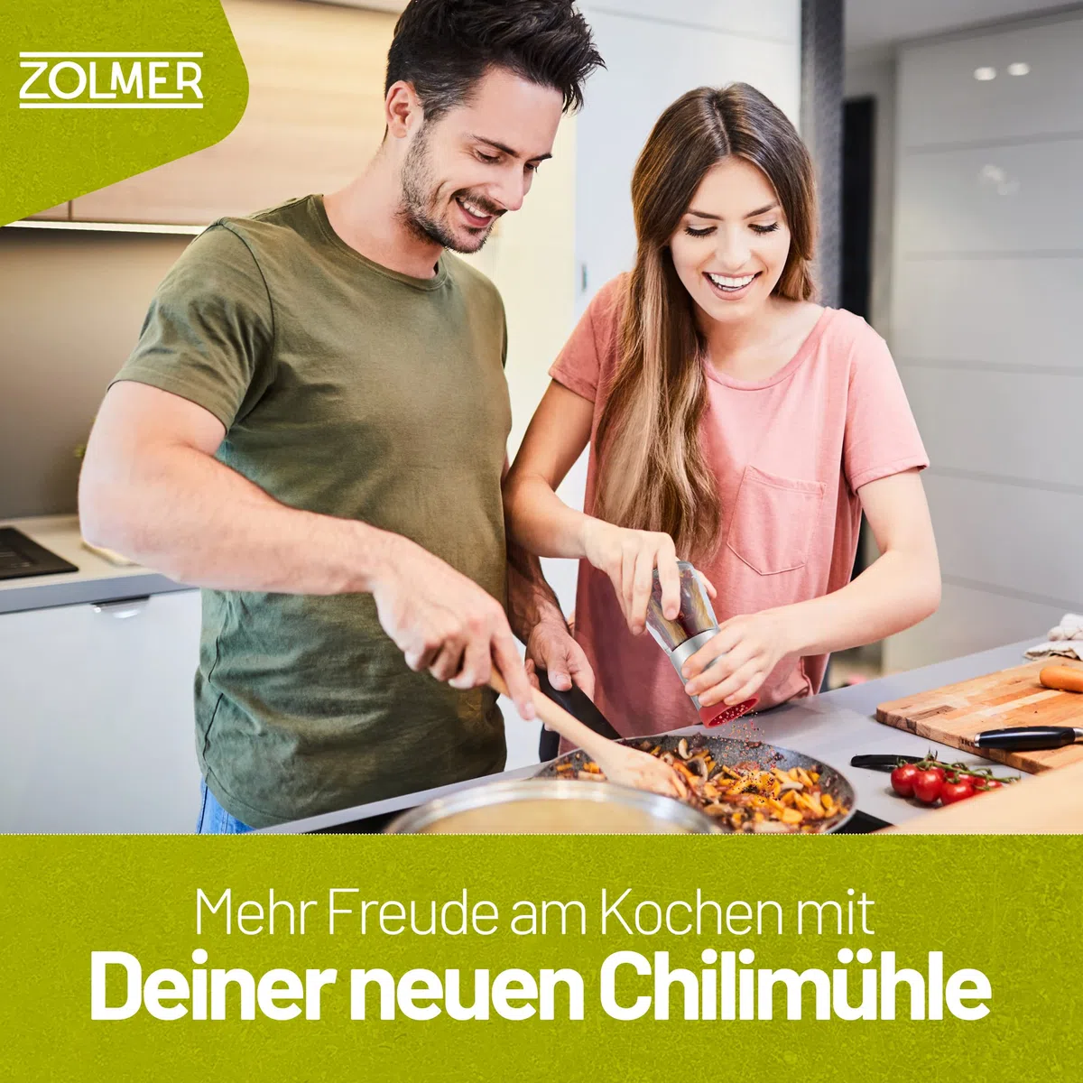 Chilimühle aus Edelstahl & Glas | Gewürzschneider Schneidwerk - Chilischneider für grobe Gewürze & Chili - Gewürzmühle Kräutermühle - mit Aroma-Schutzdeckel