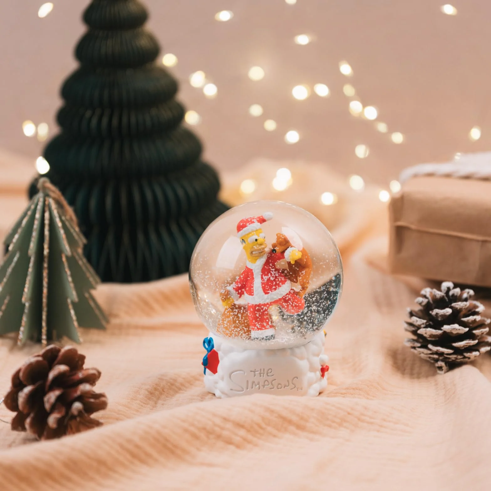 Grupo Erik Schneekugel Die Simpsons Schneekugel Weihnachten Weihnachtsdeko Dekoartikel 8 x 10 x 8 cm - Offizieller The Simpsons Fanartikel Geschenke