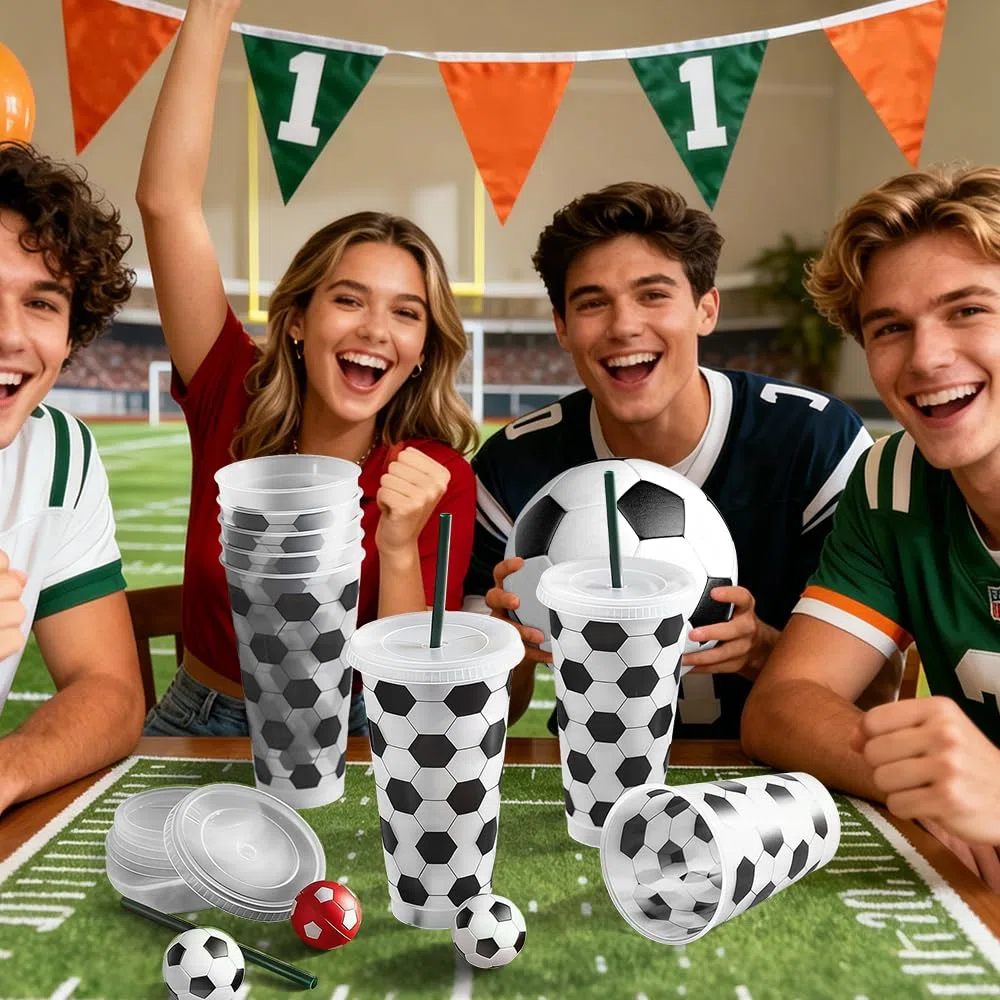 12er Set Fußball Becher 710ml/24oz mit Coperchio E Cannuccia, Bicchieri Da Calcio In Plastica, Wiederverwendbare Plastik Fussball Becher Tasse für Partys, Fans, Teamdekoration,BPA-frei