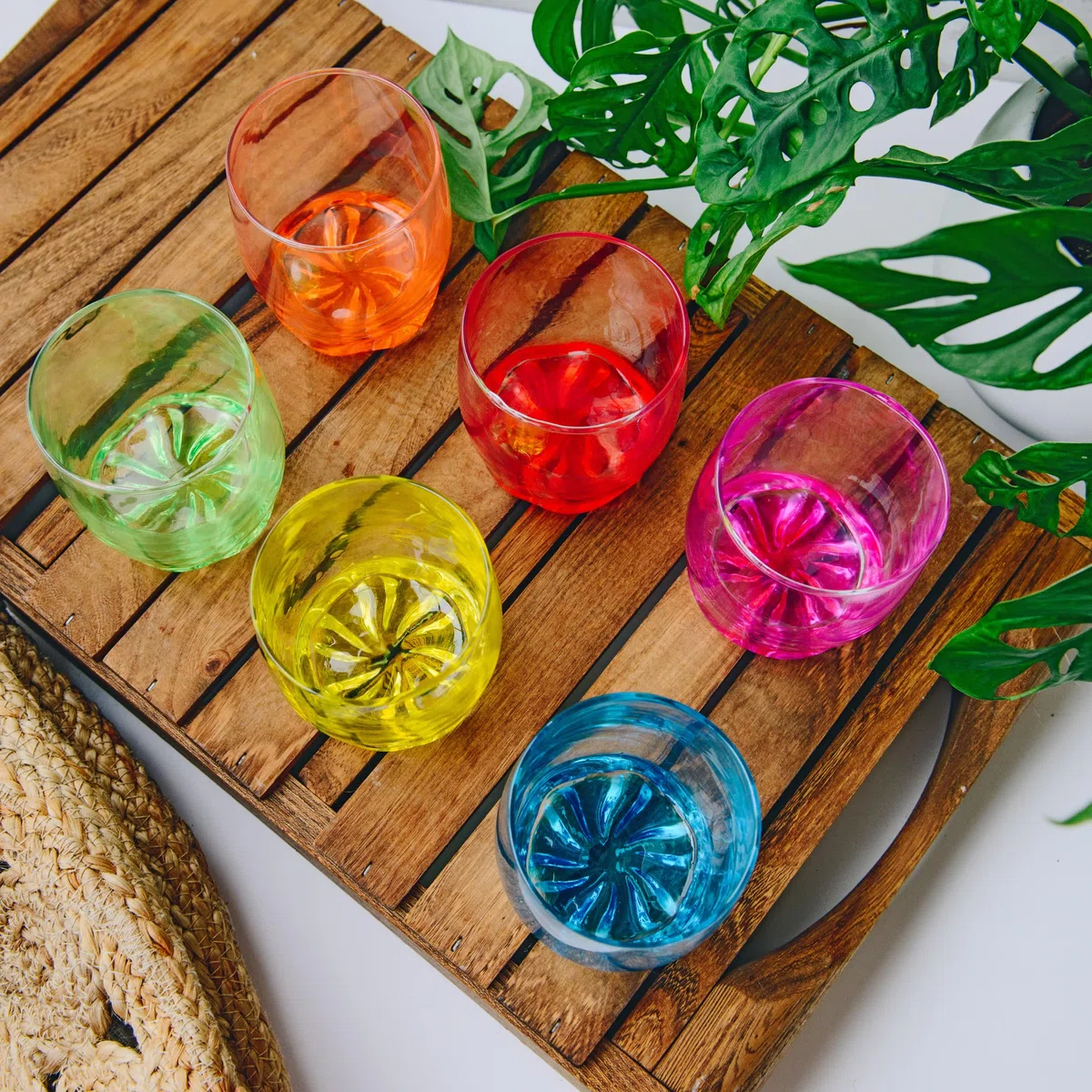 Glasmark KROSNO, 250ml, Set von 6, Trinkgläser mit farbigem Boden, Longdrinkgläser, Wassergläser, Saftgläse, Perfekt für Zuhause, Restaurants und Partys