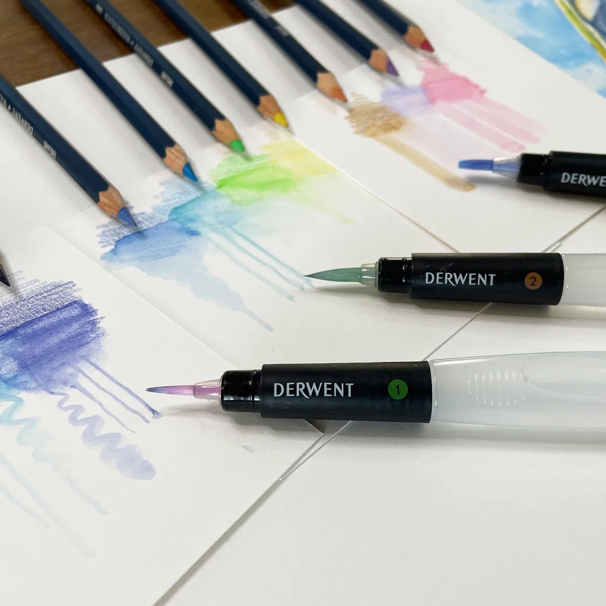 Derwent Wassertankpinsel für Aquarellmalerei, 3er-Pack, Enthält Meißelspitze, Feine Spitze & Mittlere Spitze, Professionelle Qualität, 2301975