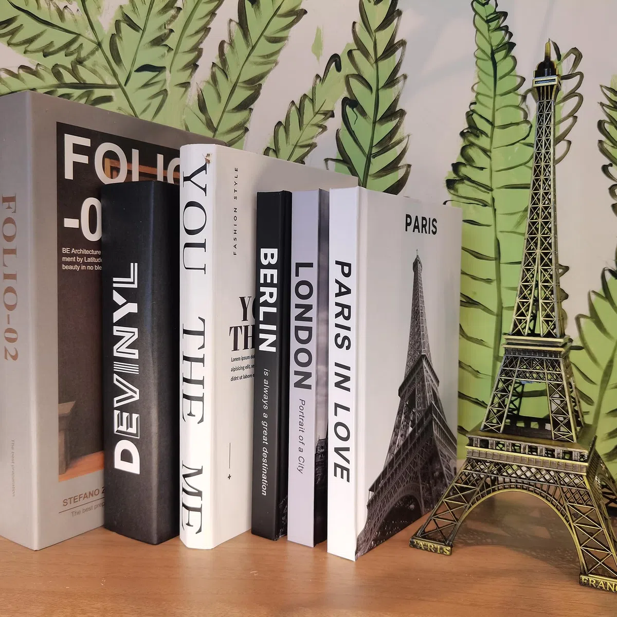 3 Stück Dekorative Buch,Modische Dekorative Bücher mit Befüllbaren Leeren Seiten für Heimdekor,Display Bücher für Couchtisch Büro, Dekobücher für Display Regale Wohnzimmer(Paris/London/Berlin)