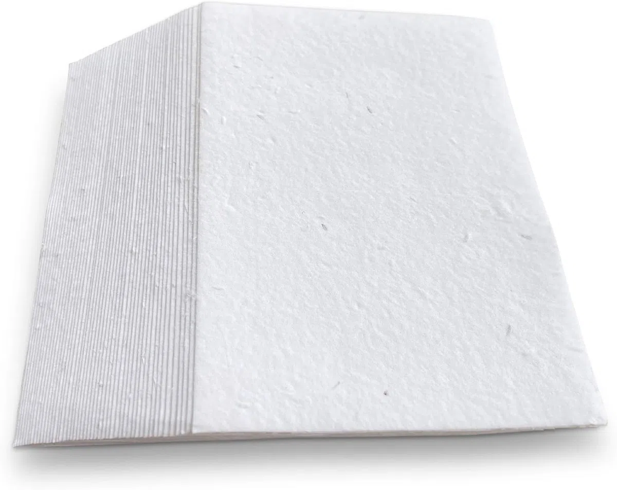 Wanderings Handgemachte Blumensamen Papierkarten – A6 Größe / 10 x 15 cm – 50 Stück – Pflanzbare Wildblumen-Samenpapier für Einladungen, Postkarten & Gedenkfeiern – 250 GSM Büttenrand