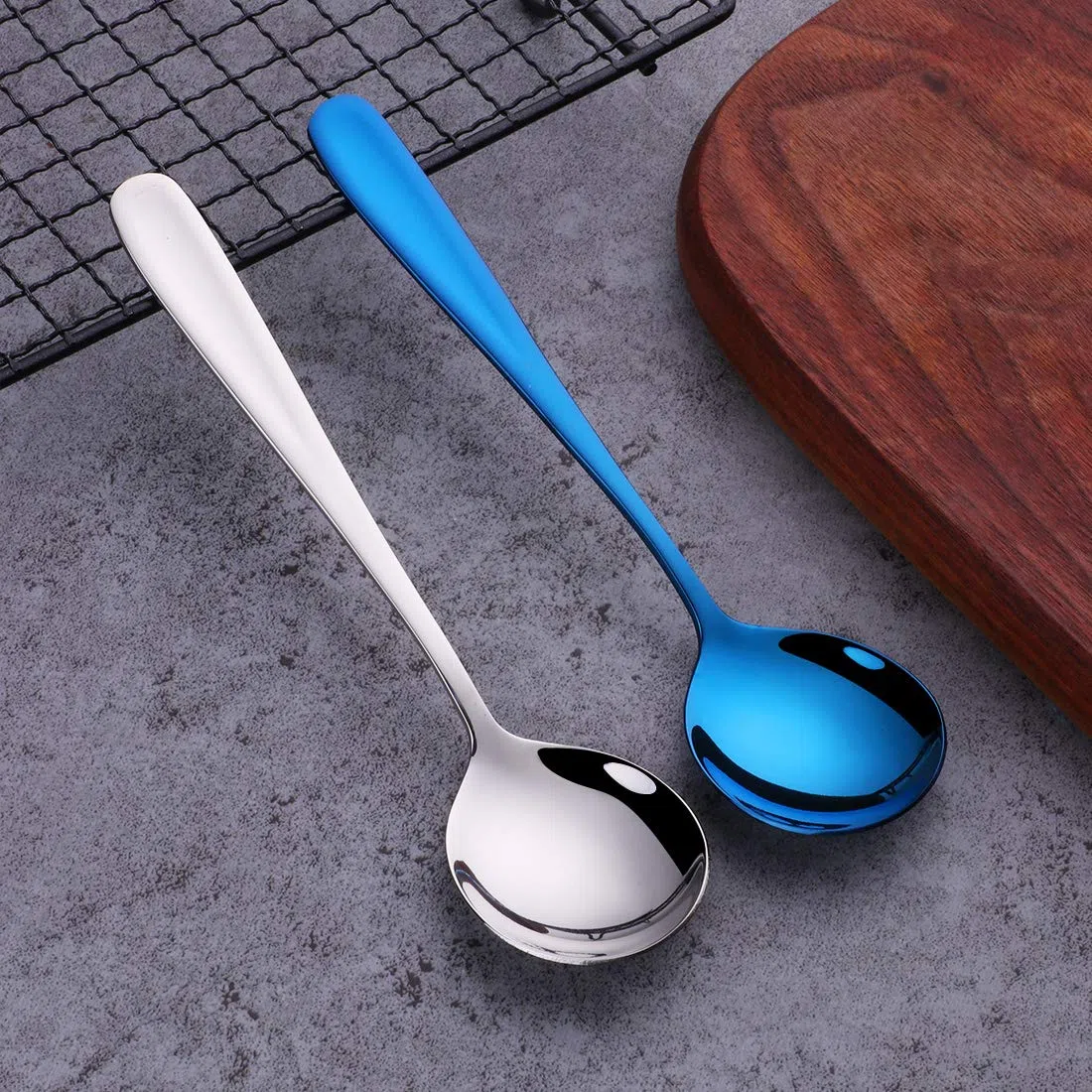 Esslöffel Edelstahl 18/10 Bunt Suppenlöffel 8-stück Groß Müslilöffel Dessertlöffel länge 17,5 cm Breit 4,5 cm Tafellöffel Suppentassenlöffel für Müsli Porridge Früchte Joghurt 8 Farbe