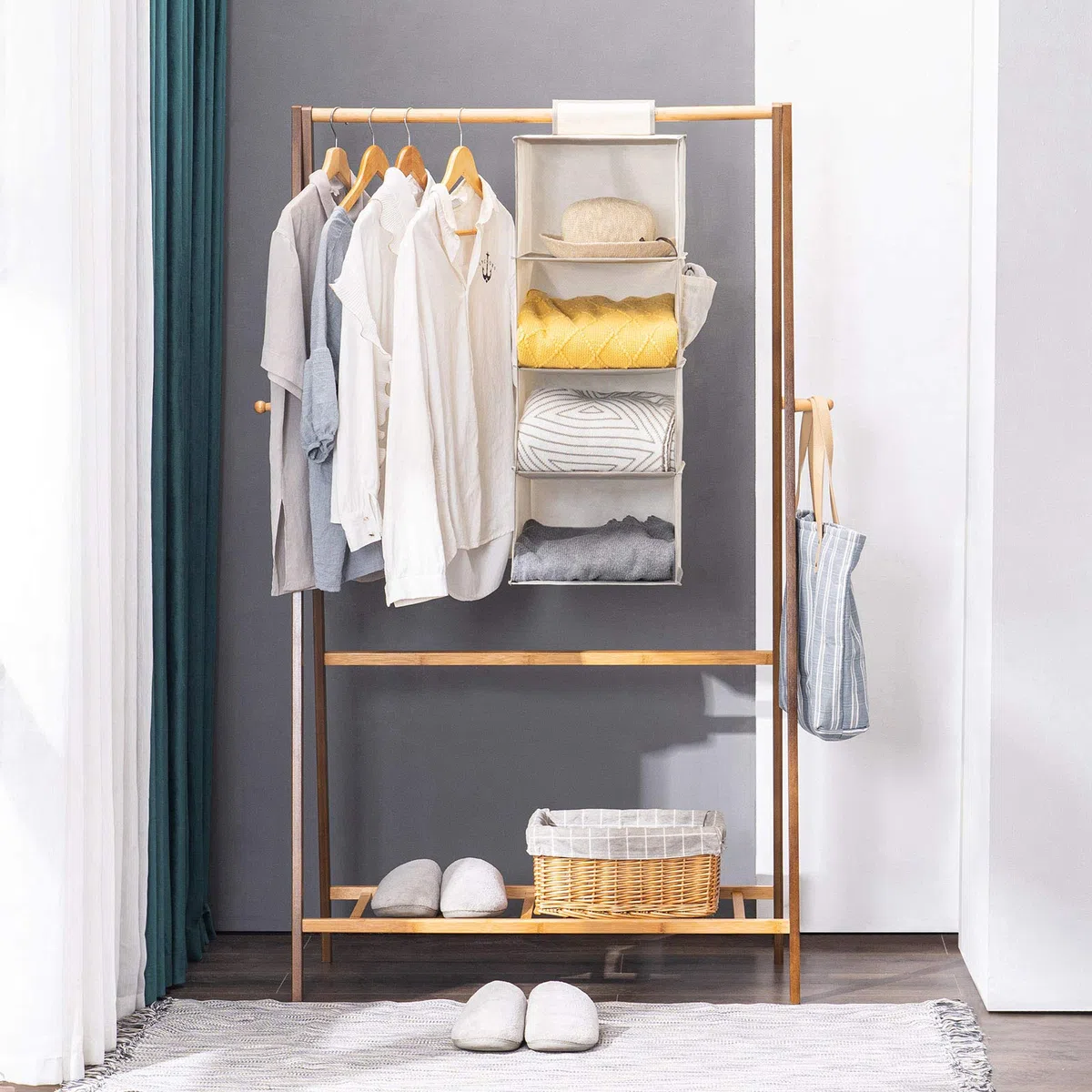 YOUDENOVA Hängeregal Stabiler Hängeorganizer Kleiderschrank Organizer Hängeaufbewahrung Schrankorganizer mit Bambus-Stöcke und MDF-Platten Verstärkt Beige