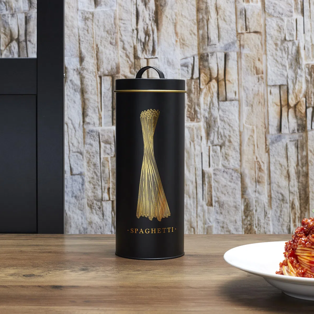COOK CONCEPT, BT6814, Elegant Metal Box for Spaghetti, modern Design, optimal Protection Against Humidity, Easy to clean, Generous Capacity, airtight, Black and Gold, 1.5L