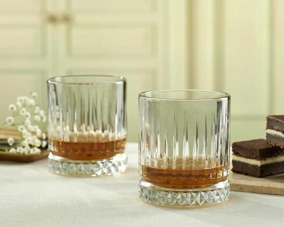 Pasabahce Exklusives Whiskey- und Cocktailgläser, 4er-Set, hochwertige altmodische Gläser, hochwertige Scotch-, Bourbon-, Likör-, Rumgläser, 333 ml, perfekt für Partys, Geschenke