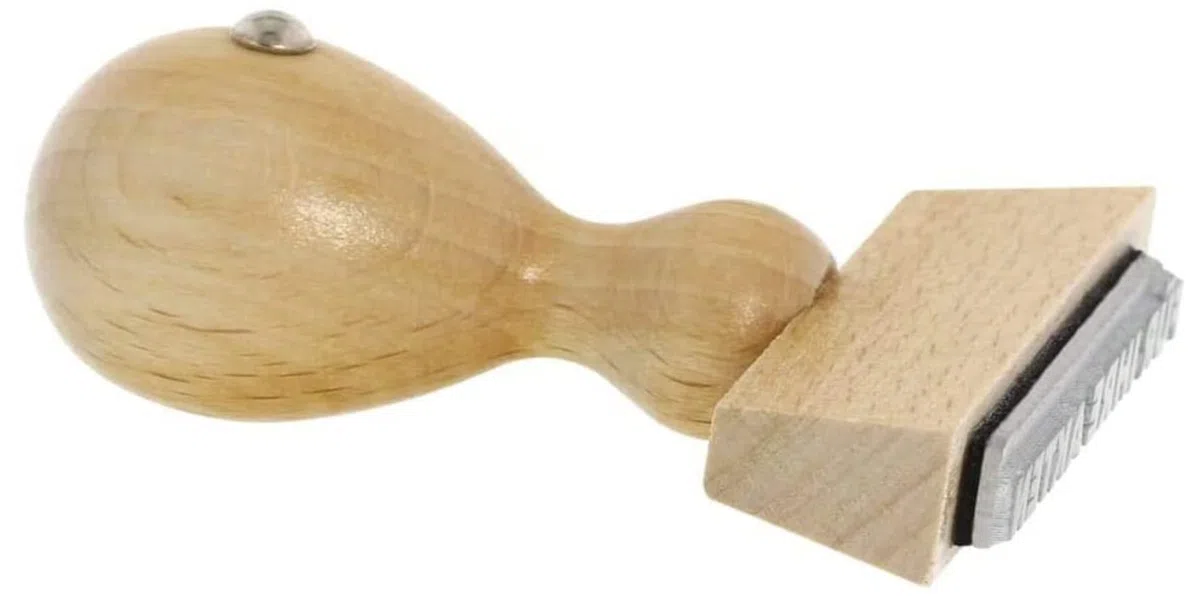 Sprüche-Stempel – Schöne Ferien - von Kaufhaus 2010 aus Holz & Gummi, zum Bestempeln von Schriftstücken aller Art, Gruß- und Glückwunschkarten, Textilien und vieles mehr.
