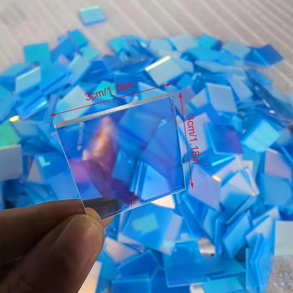 Holografische Mini-Regenbogen-Acrylquadrate, 100 Stück 3 x 3 cm Doppelseitige holografische Plexiglasfliesen für DIY-Kunsthandwerk, Kunstdekoration, Licht- und Schattenkunstwerke