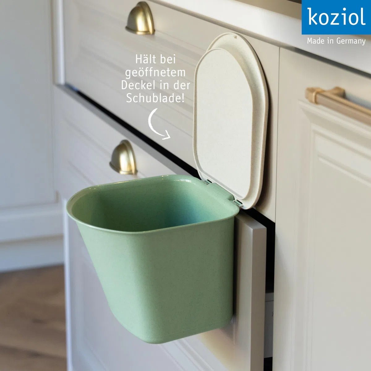 Koziol BIBO Biomülleimer 3 Liter mit Deckel | Küchenabfalleimer, Komposteimer | biozirkulärer Kunststoff, langlebig, kompakt, spülmaschinengeeignet | Küche, Haushalt (nature leaf green)