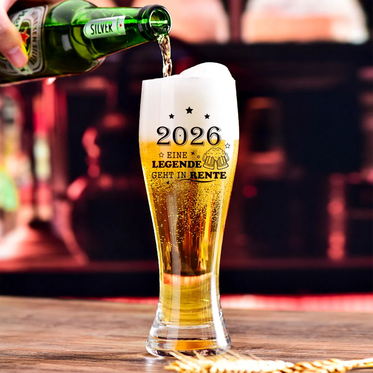 Bierglas Renteneintritt Geschenke für Frauen und Männer, 2026 Lustige Ruhestand Geschenke, Rentner Geschenk Mann Frau, Abschiedsgeschenk Kollegen, Rente Geschenk, Eine Legende Verlässt Gelände
