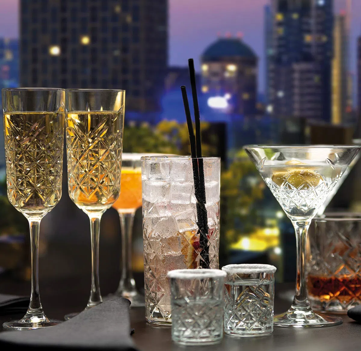 Pasabahce 440176 Timeless Cocktailglas Martinischale 230 ml, transparent, 12 Stück
