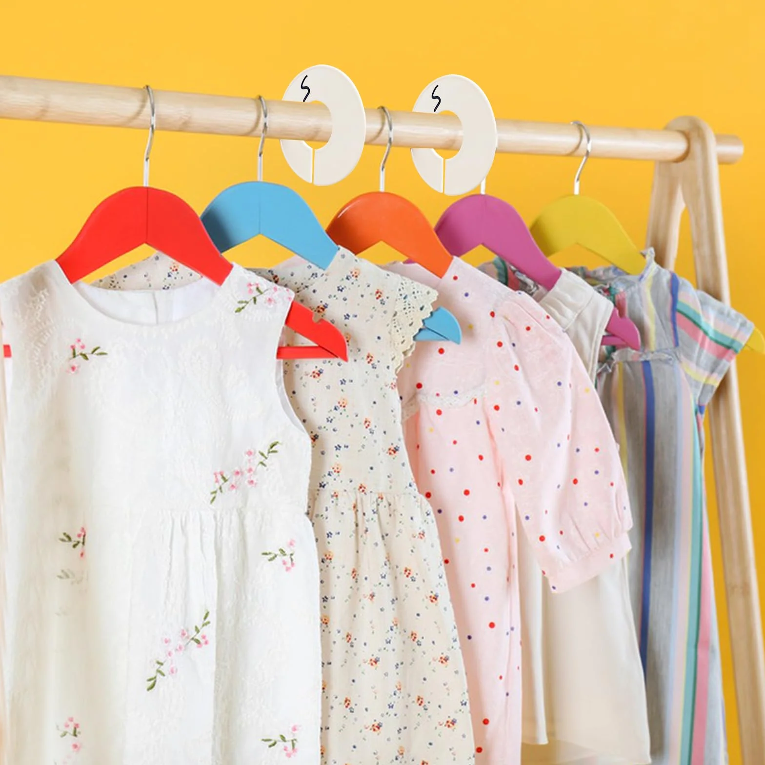 40 Stück Kleiderbügel Größentrenner, Größenfinder für Babykleidung, Kleiderständer Größen Teiler Rund für Kleidungsgrößen-Unterscheidung, Bekleidungsgeschäft (Weiß)
