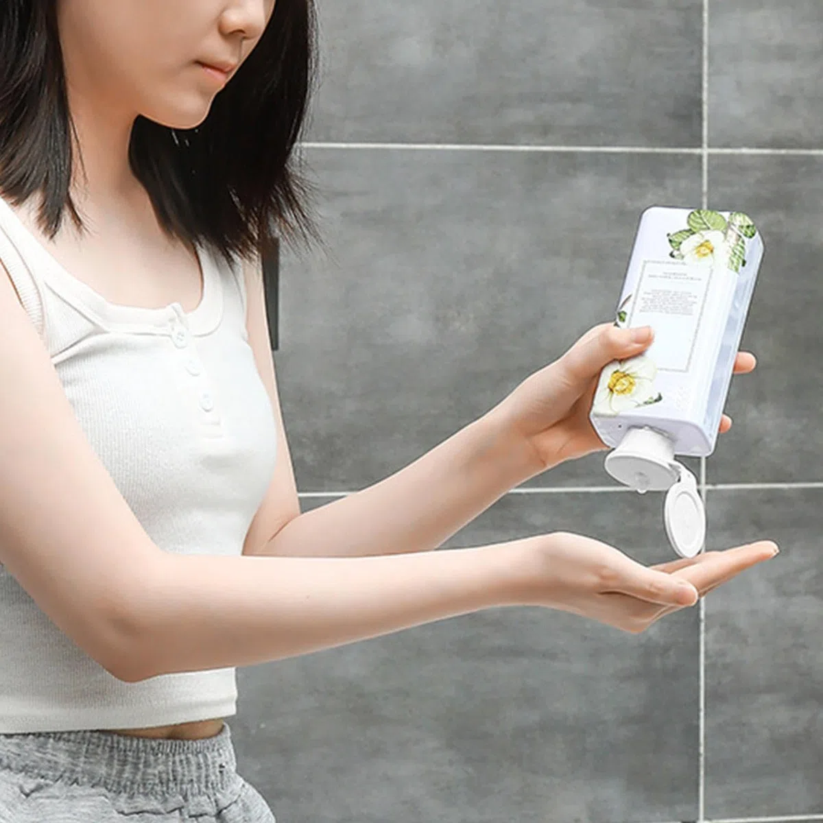 Umgekehrte Lotion-Flaschenverschlüsse, 6er-Pack Flaschenentleerungsset mit 3 Größen, auslaufsichere Kappen für Shampoos, Conditioner, Lotionen und Küchenflüssigkeiten, wiederverwendbares Reisezubehör