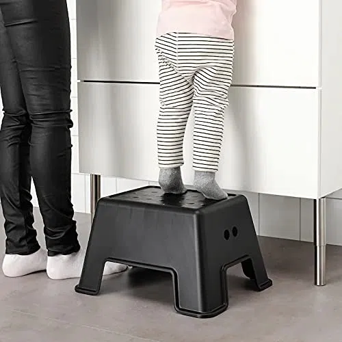 IKEA Tritthocker BOLMEN Rutschfester Badezimmerhocker 44x35x25cm - für Kinder und Erwachsene geeignet - schwarz