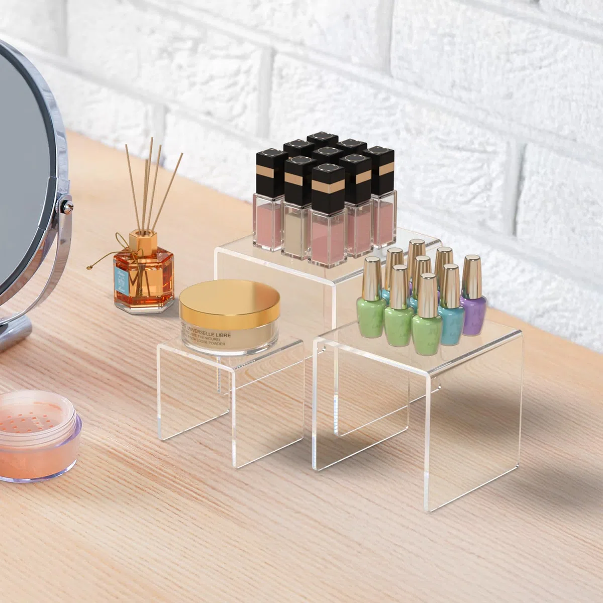 AITEE Acryl Display Risers Stand: Klares Acryl Parfümregal mit 3 Quadratischen Größen für Funko Pop Figuren, Schmuck, Kosmetik, Cupcakes – Tischdekoration für Produktpräsentation (6 Stück)