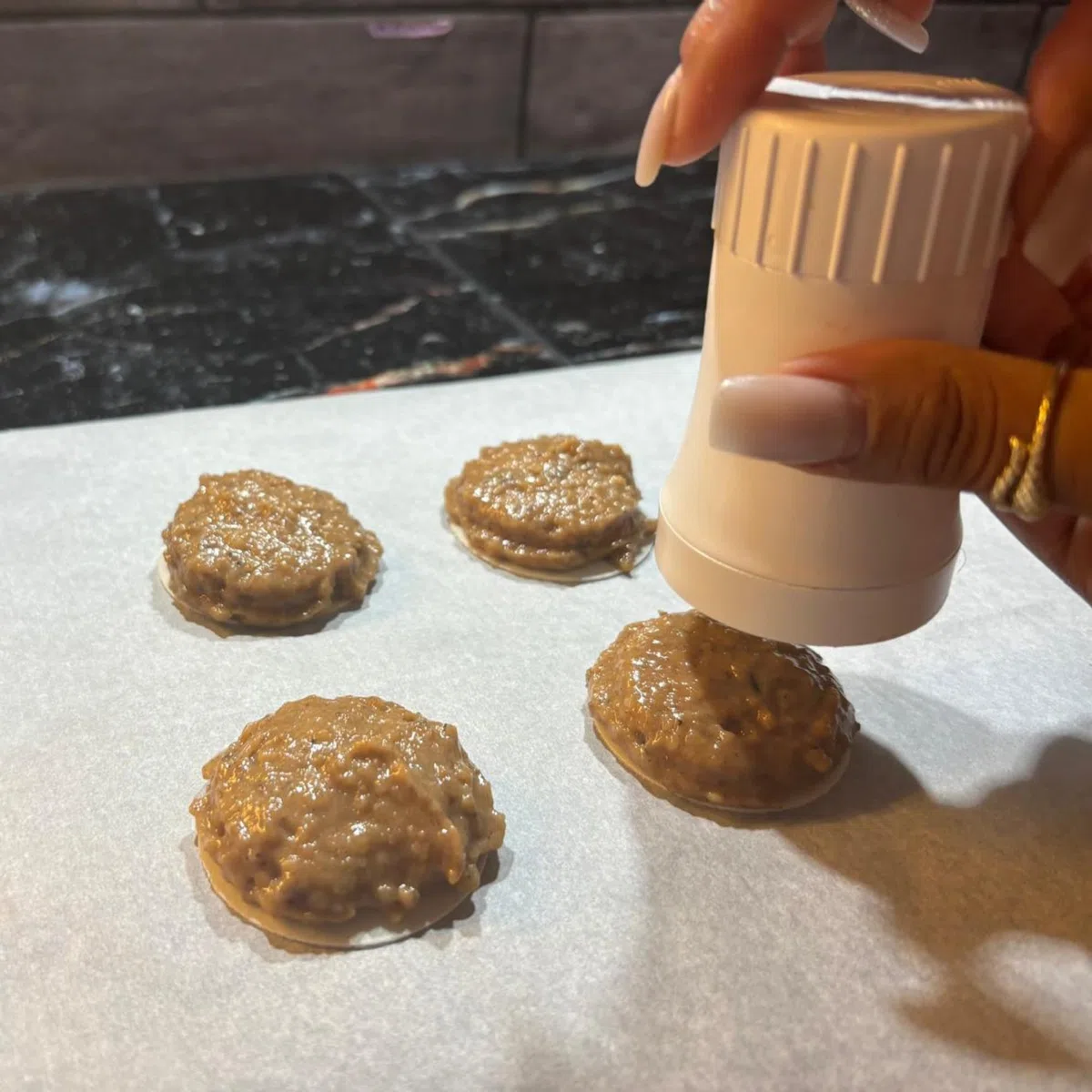 MY Pasta Lebkuchenform Vielseitige Backform für Nürnberger Lebkuchen Cookies Amerikaner Makronen und Köfte perfekt für Hobbybäcker Weihnachten Plätzchen - 5cm 5 cm