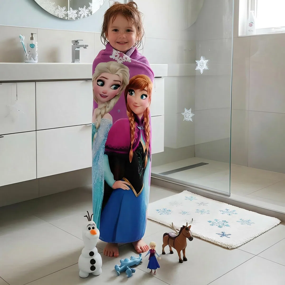 Disney Frozen Strand- und Badetuch 70 x 140 cm, 100% Baumwolle | Weiches und saugfähiges Bade- und Schwimmtuch für Kinder | Offizielles Frozen Anna & ELSA Handtuch | Ideal für Strand, Bad und Pool