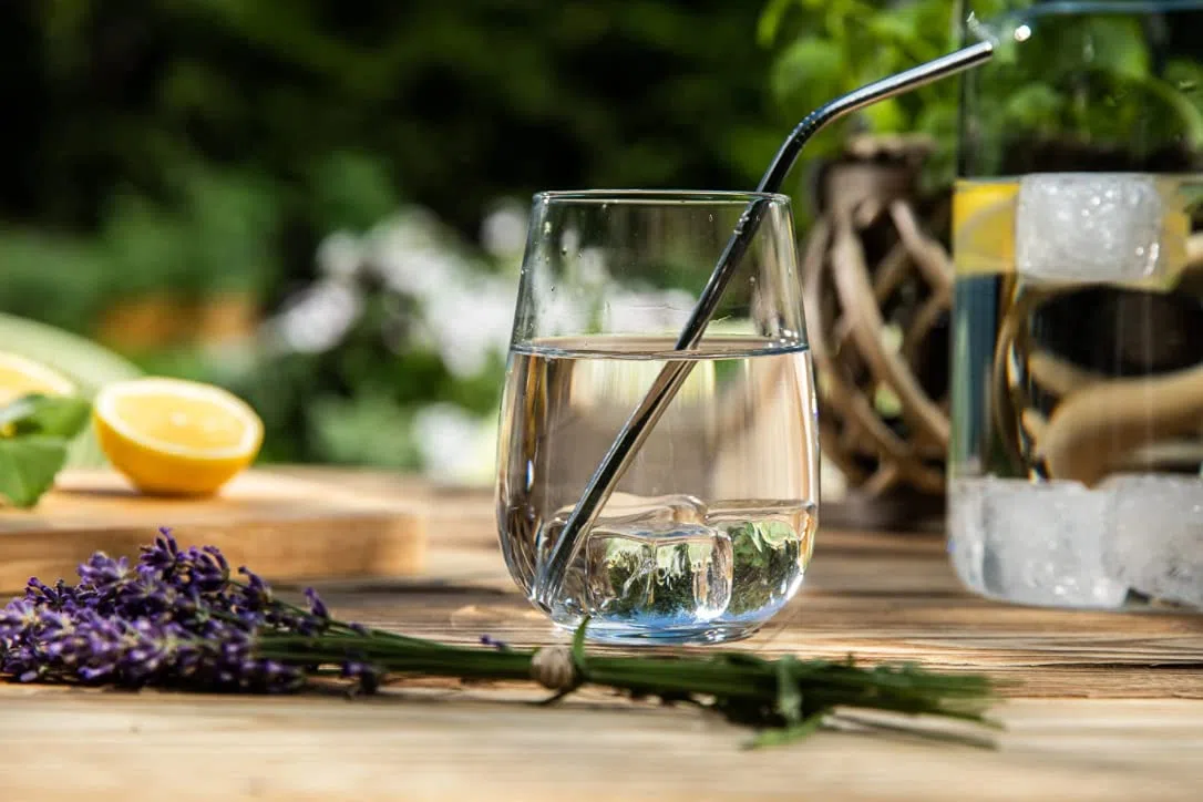 Set mit 6 Gläsern für Wasser und alkoholische Getränke, Glatte und transparente Glasgläser von 360 ml, Spülmaschinengeeignet