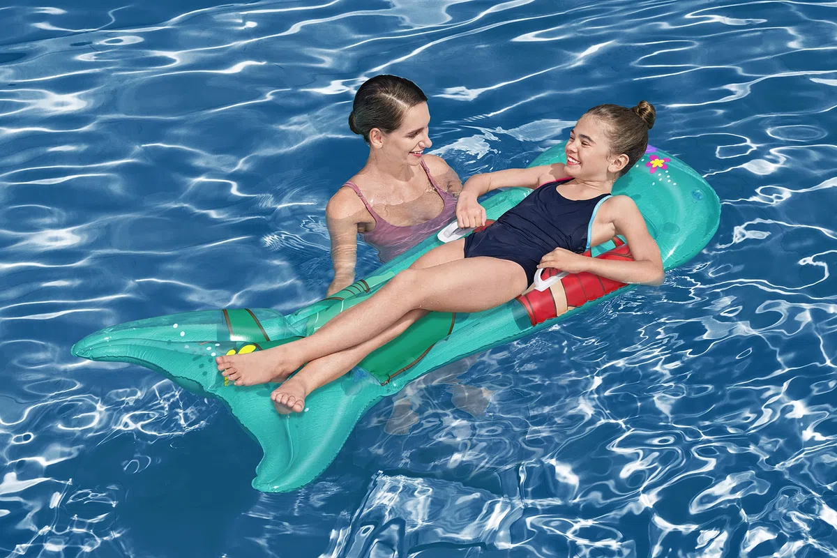 62" x 32"/1.58m x 81cm Pool Float